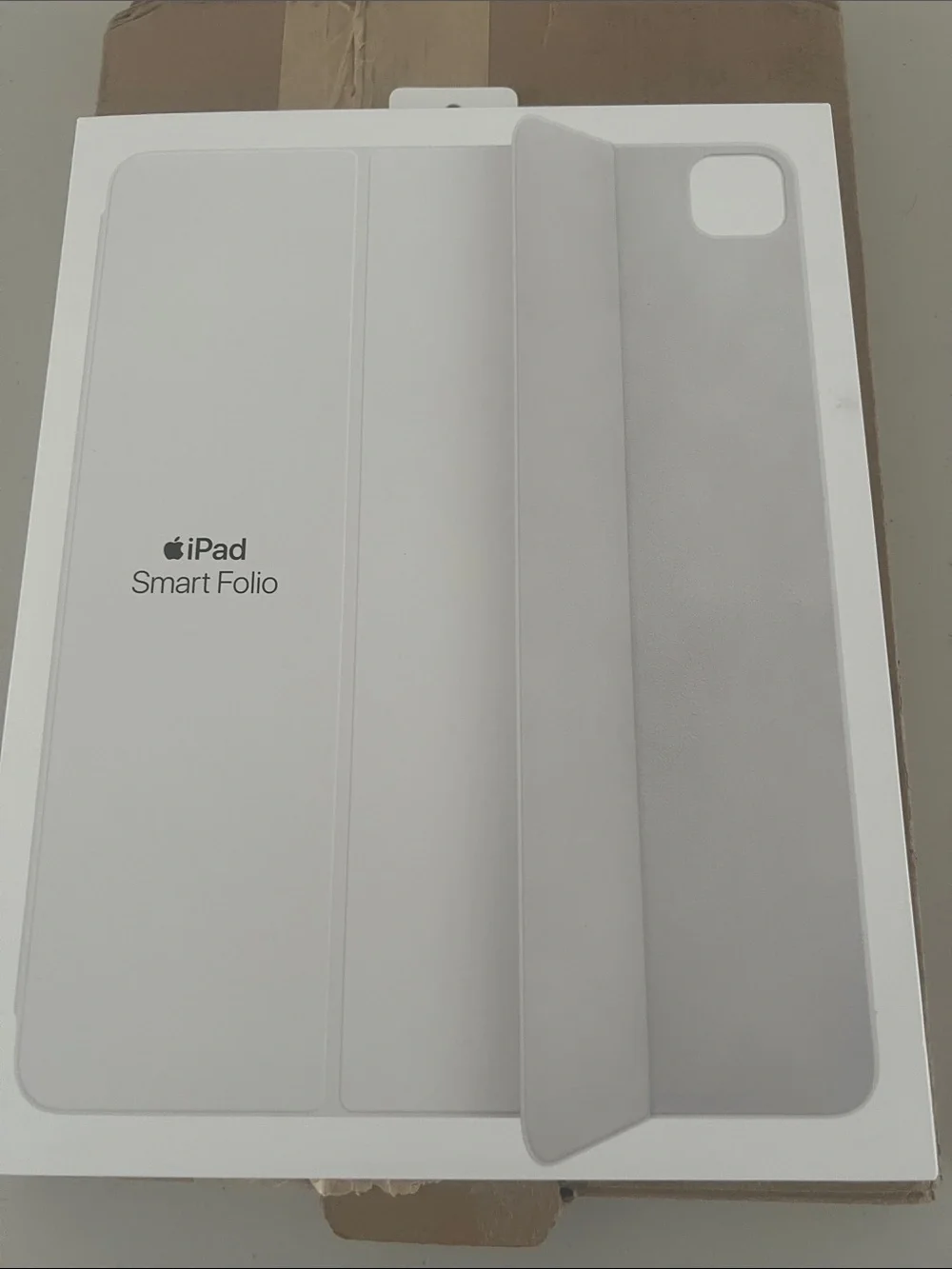 Apple iPad Smart Folio Cover in White